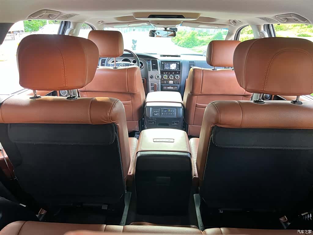 Toyota Sequoia, 2014 12
