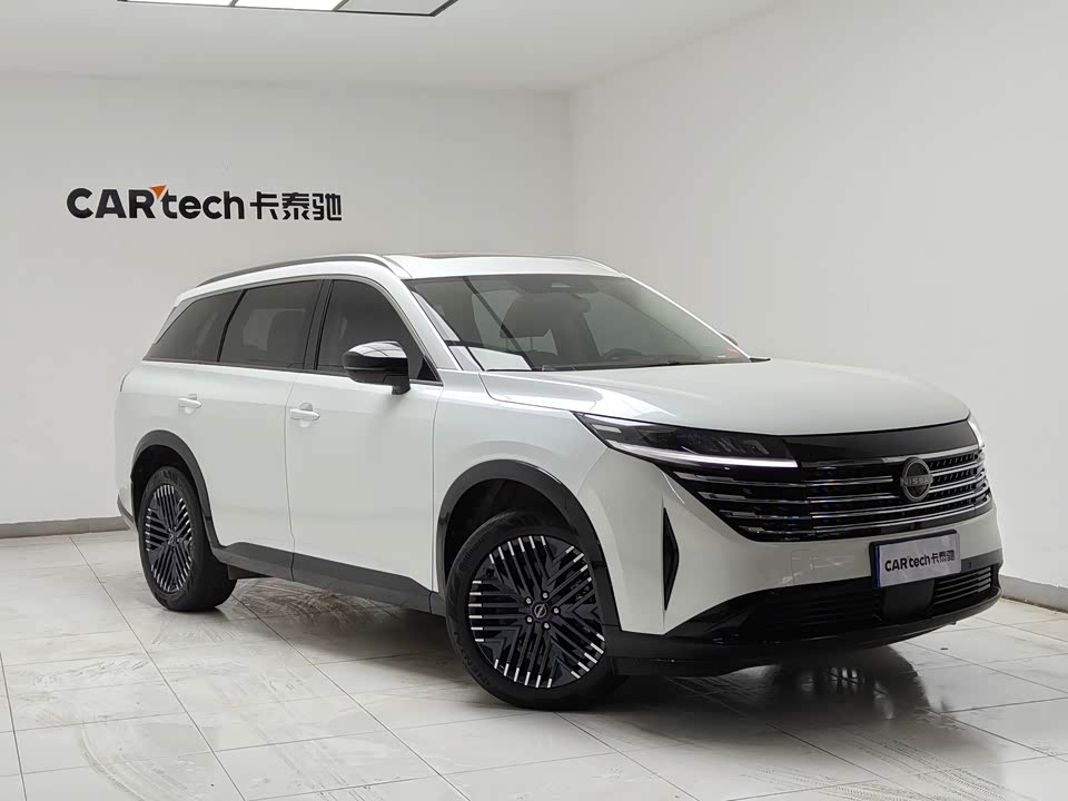 Nissan Exploring the land