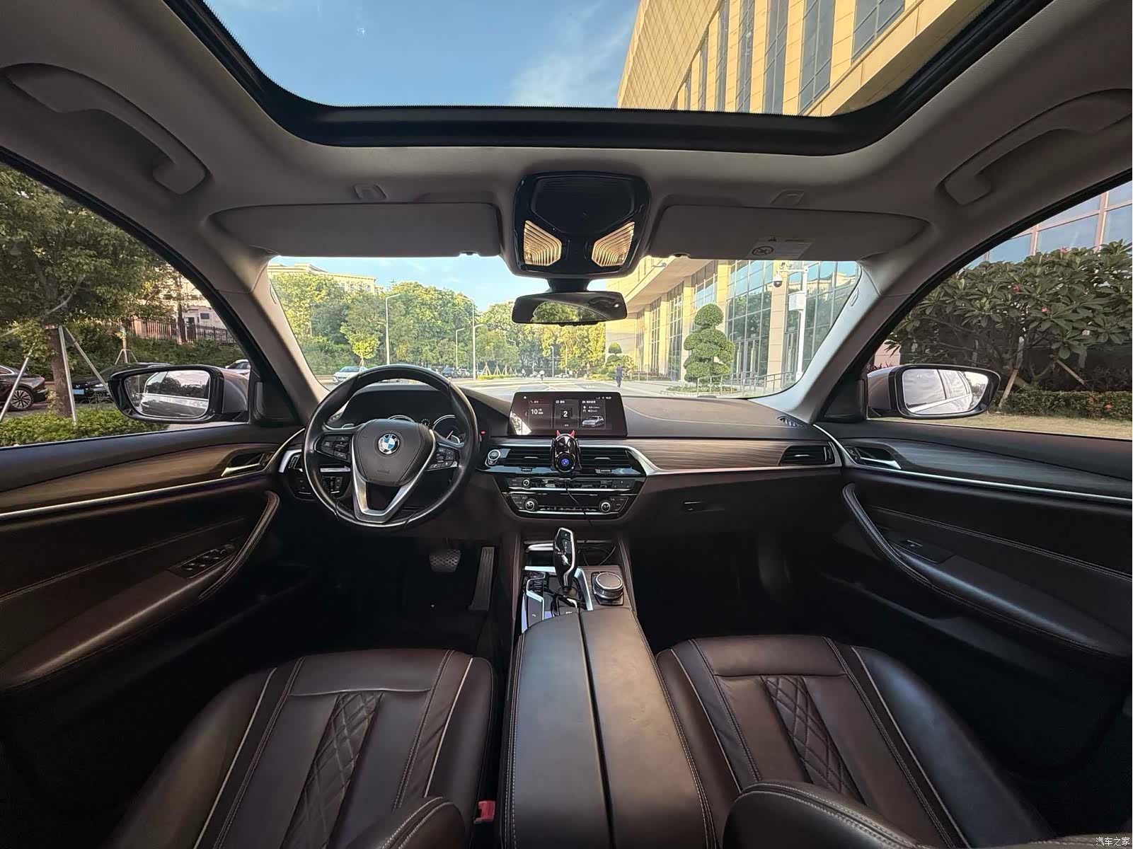 BMW 5 Series, 2018 10