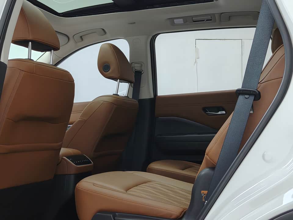 Nissan Exploring the land