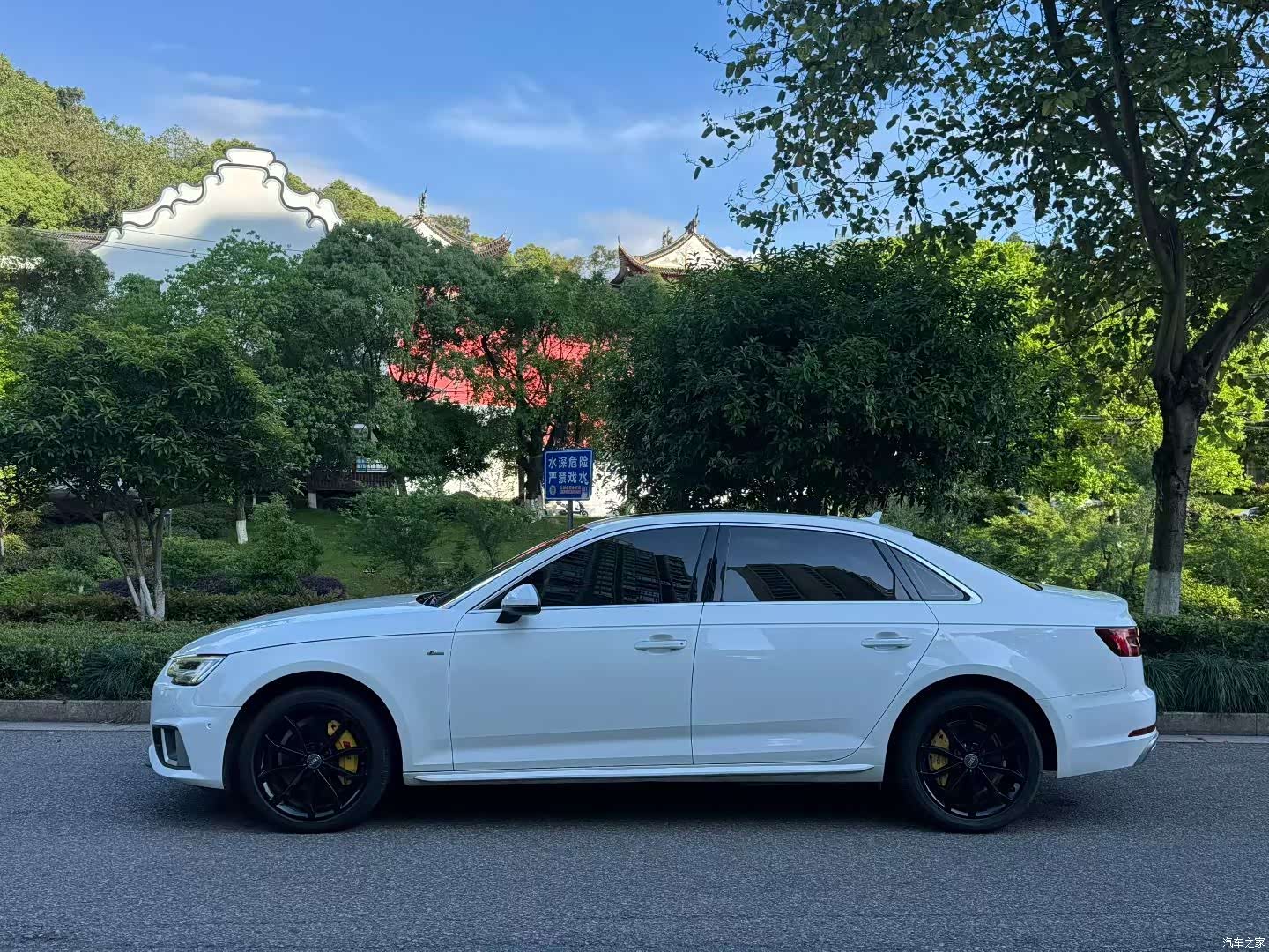 Audi A4L, 2019 8