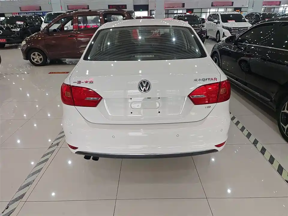 Volkswagen Sagitar
