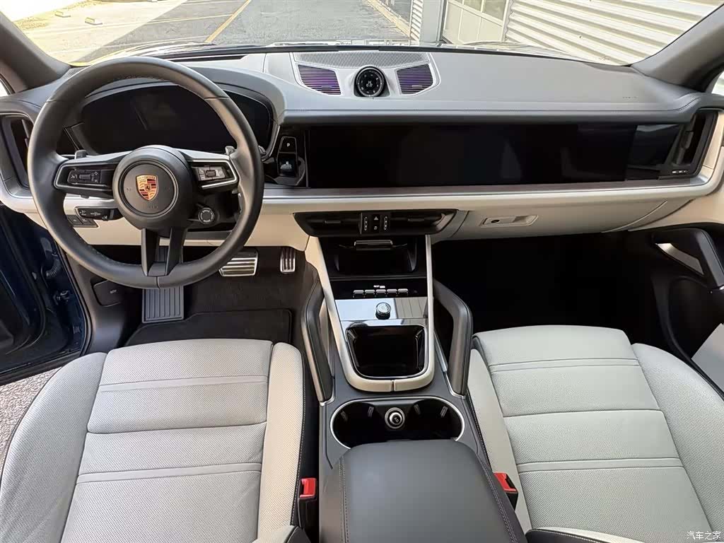 Porsche Cayenne, 2025 14