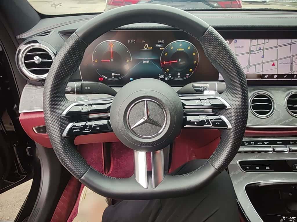 Mercedes-Benz E-Class, 2023 11