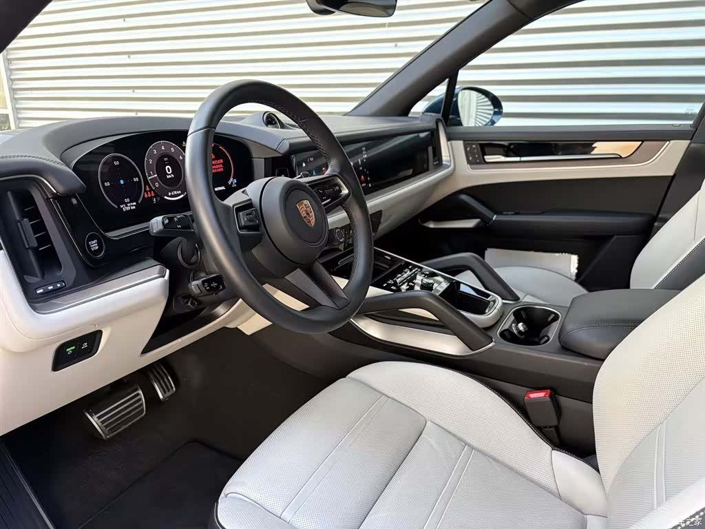 Porsche Cayenne, 2025 8