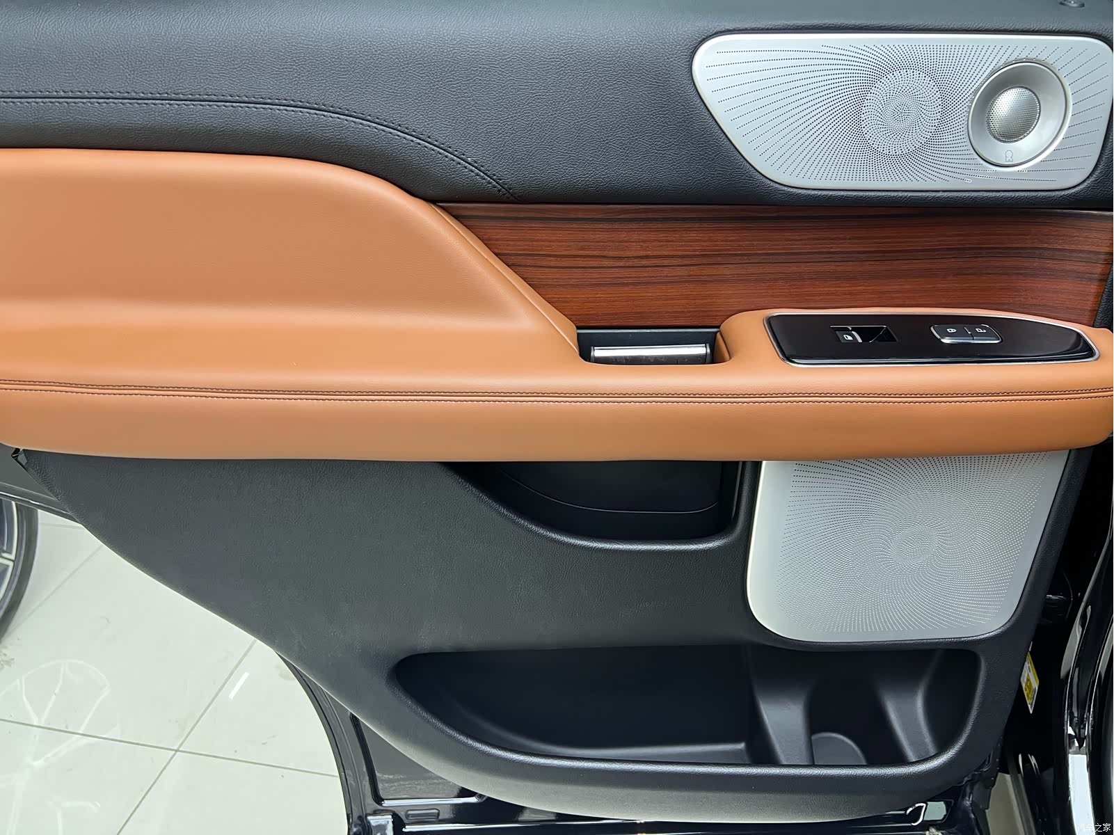 Lincoln Navigator, 2022 8