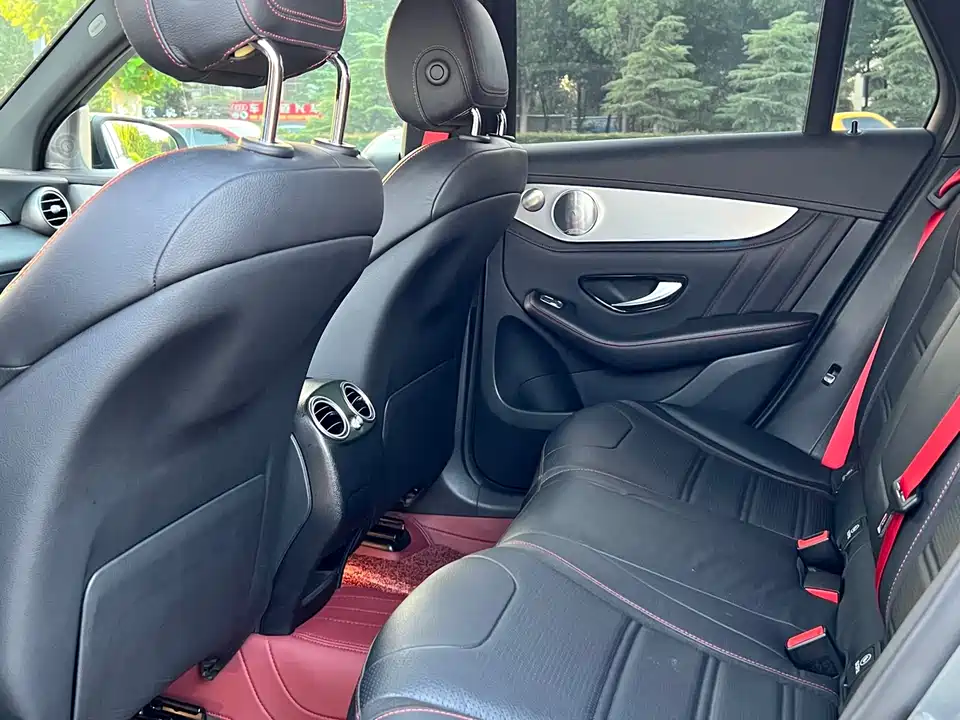 Mercedes-Benz GLC AMG