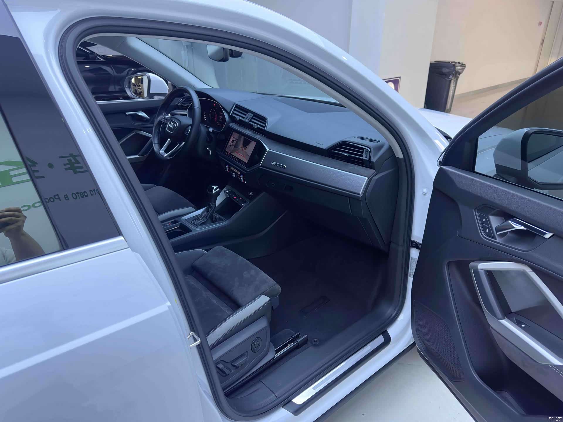 Audi Q3, 2022 15