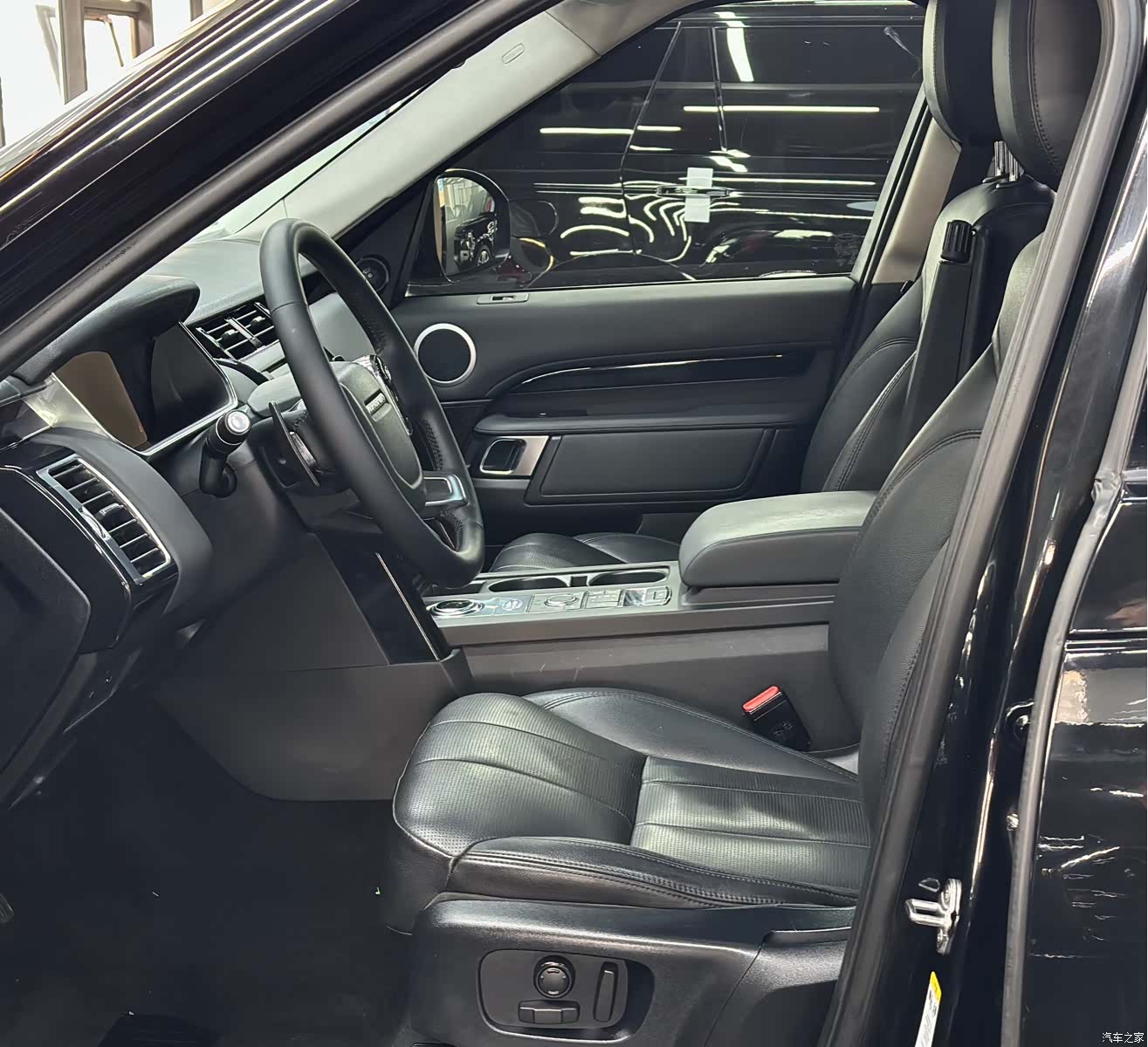 Land Rover Discovery, 2018 4