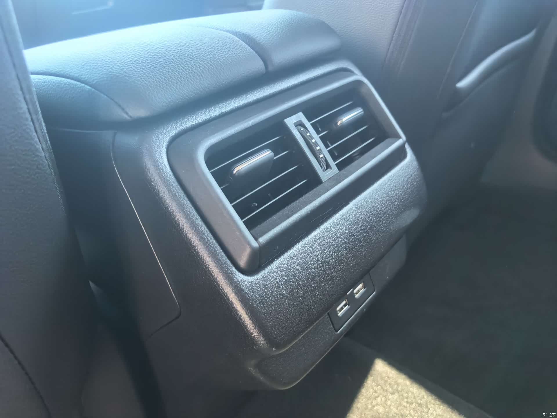 Mazda CX-50, 2023 12