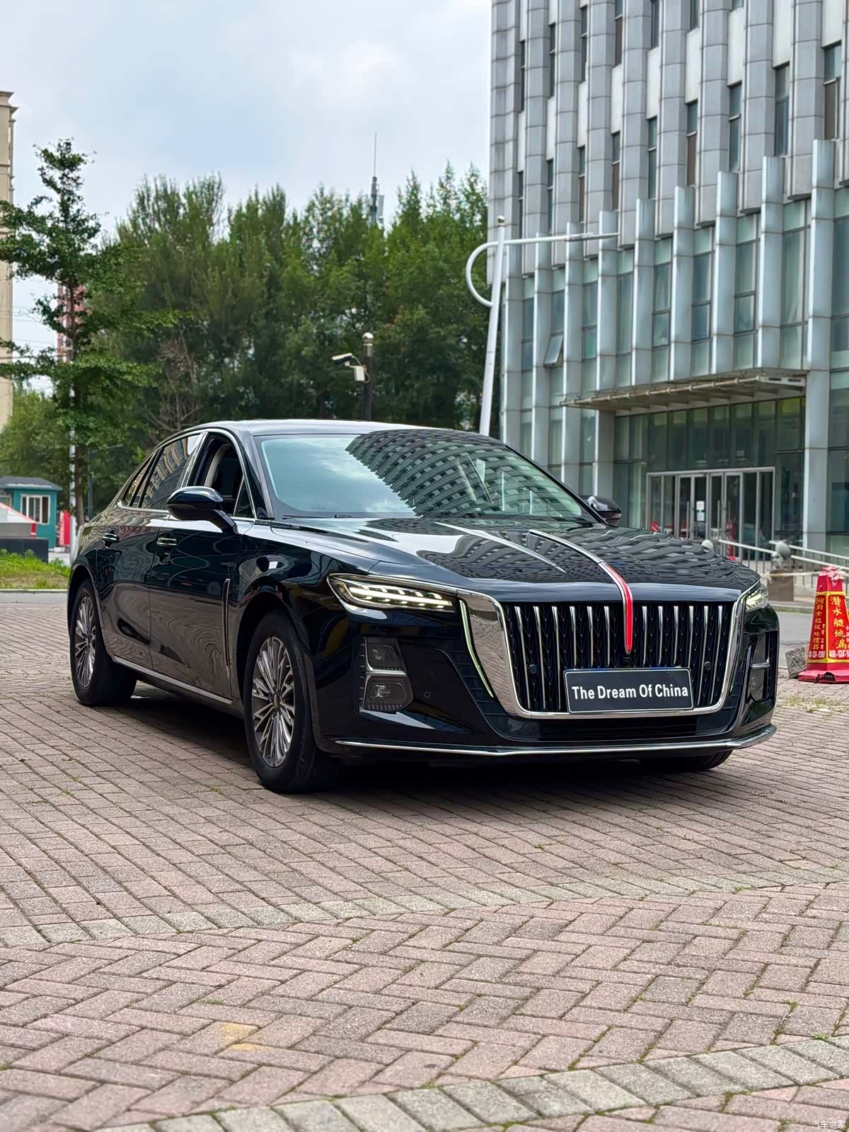 Hongqi H5, 2022 9
