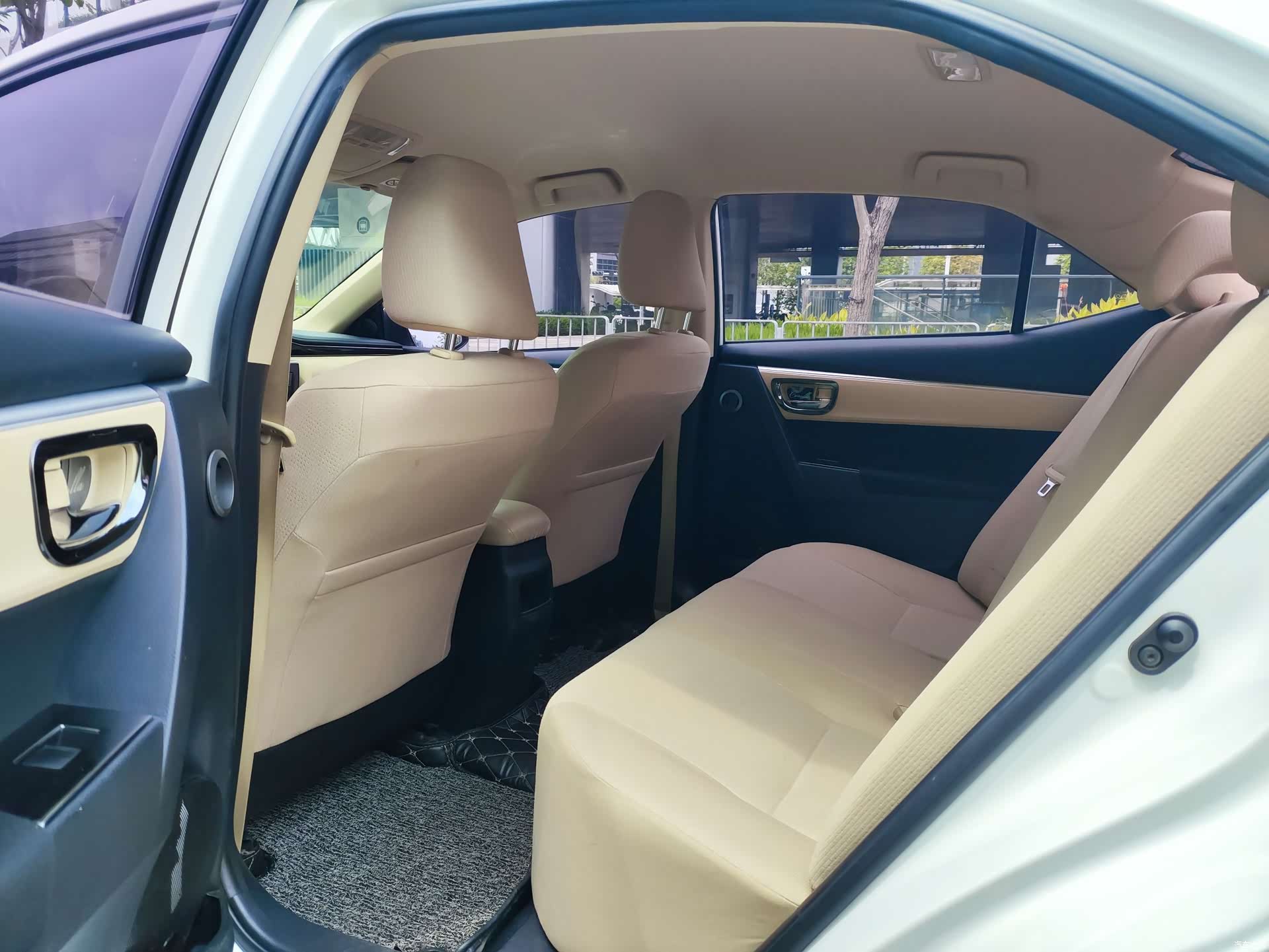 Toyota Corolla, 2017 10