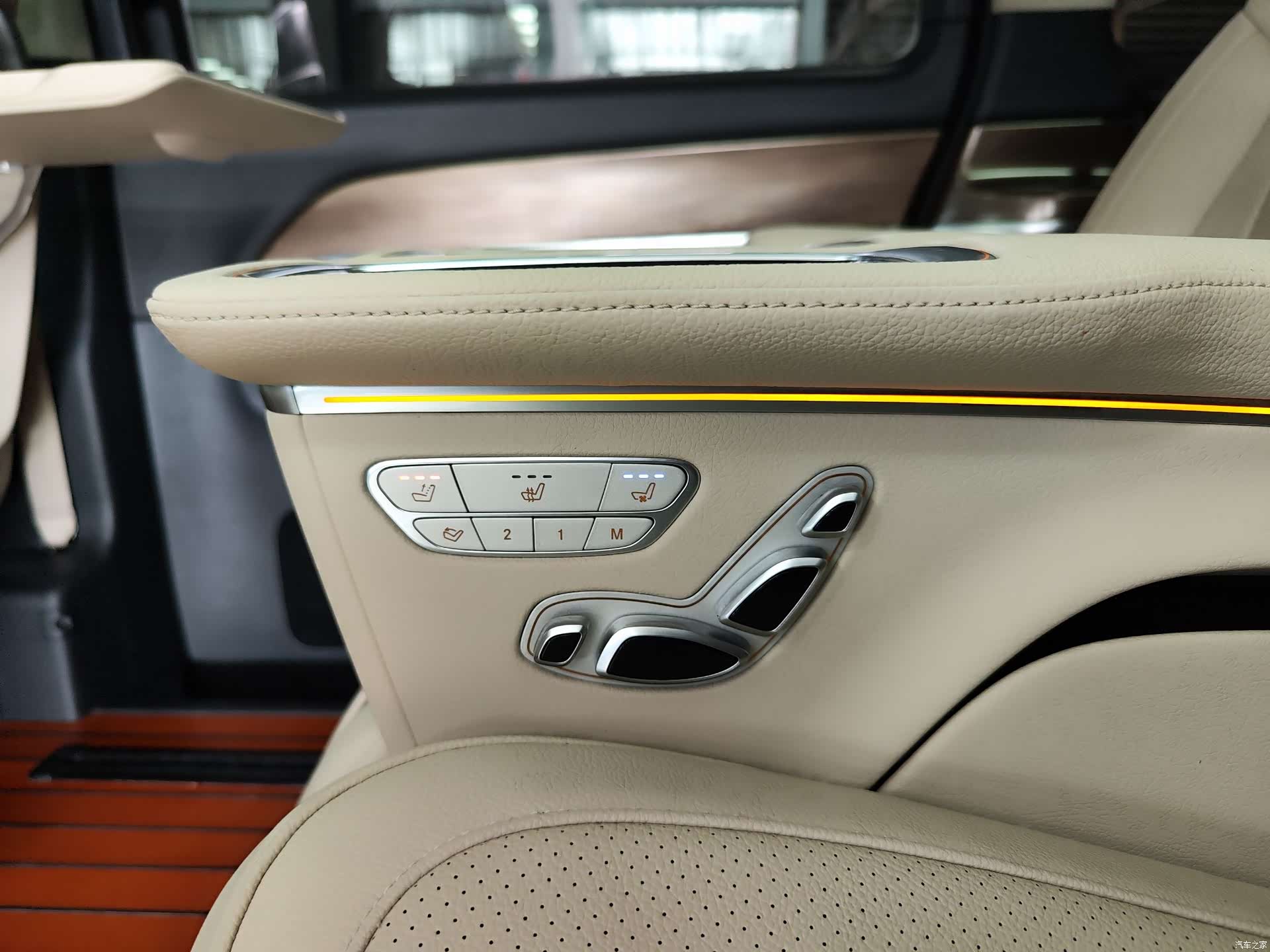 Mercedes-Benz V-Class, 2021 23