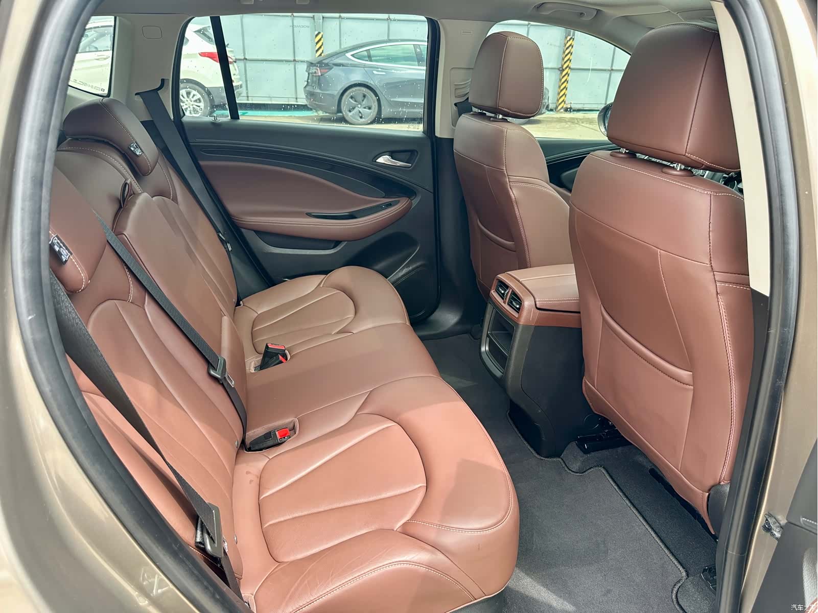 Buick Envision Plus, 2019 11