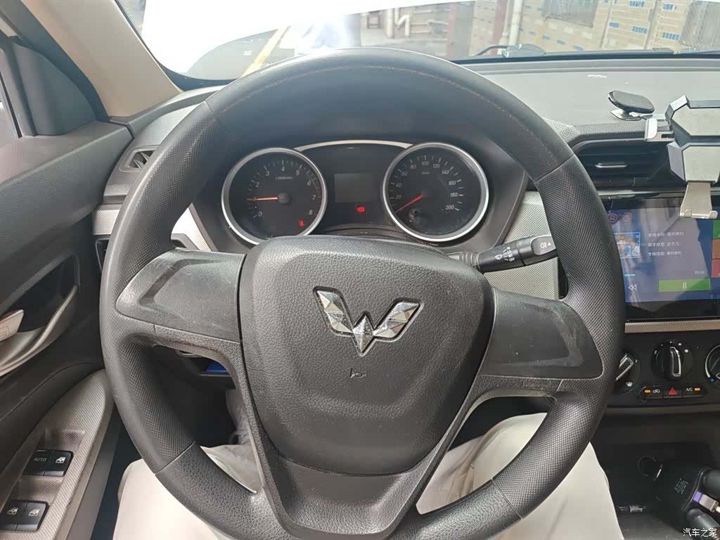 Wuling Hongguang, 2019 3