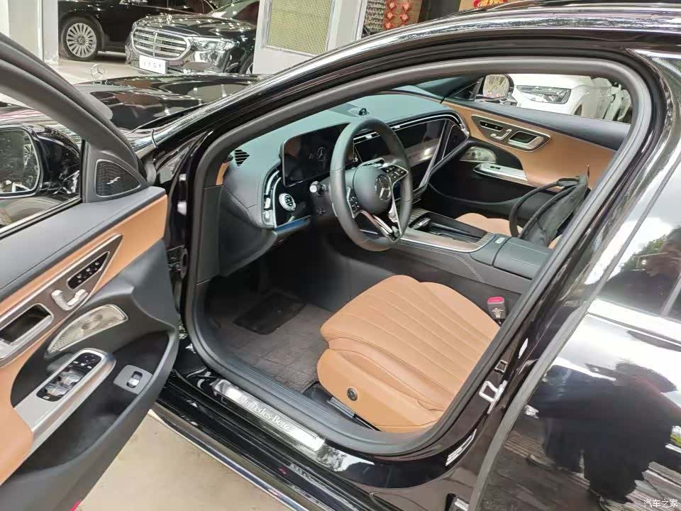 Mercedes-Benz E-Class, 2025 все фото