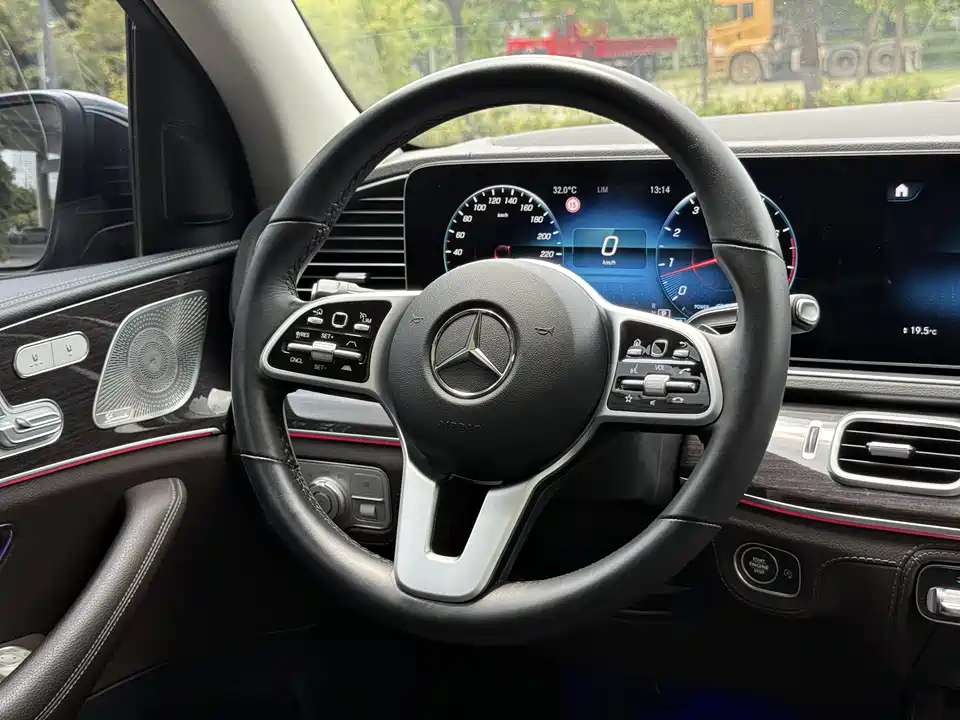Mercedes-Benz GLS