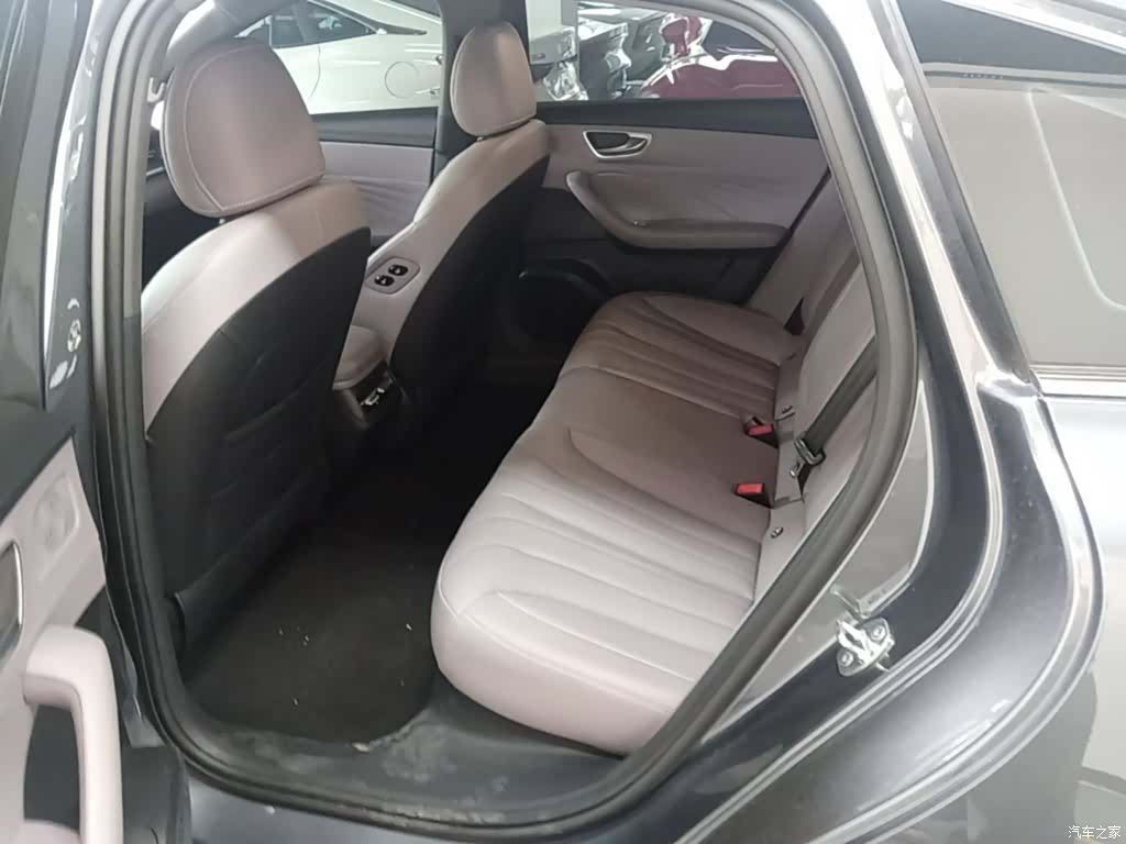 Roewe M7, 2026 13