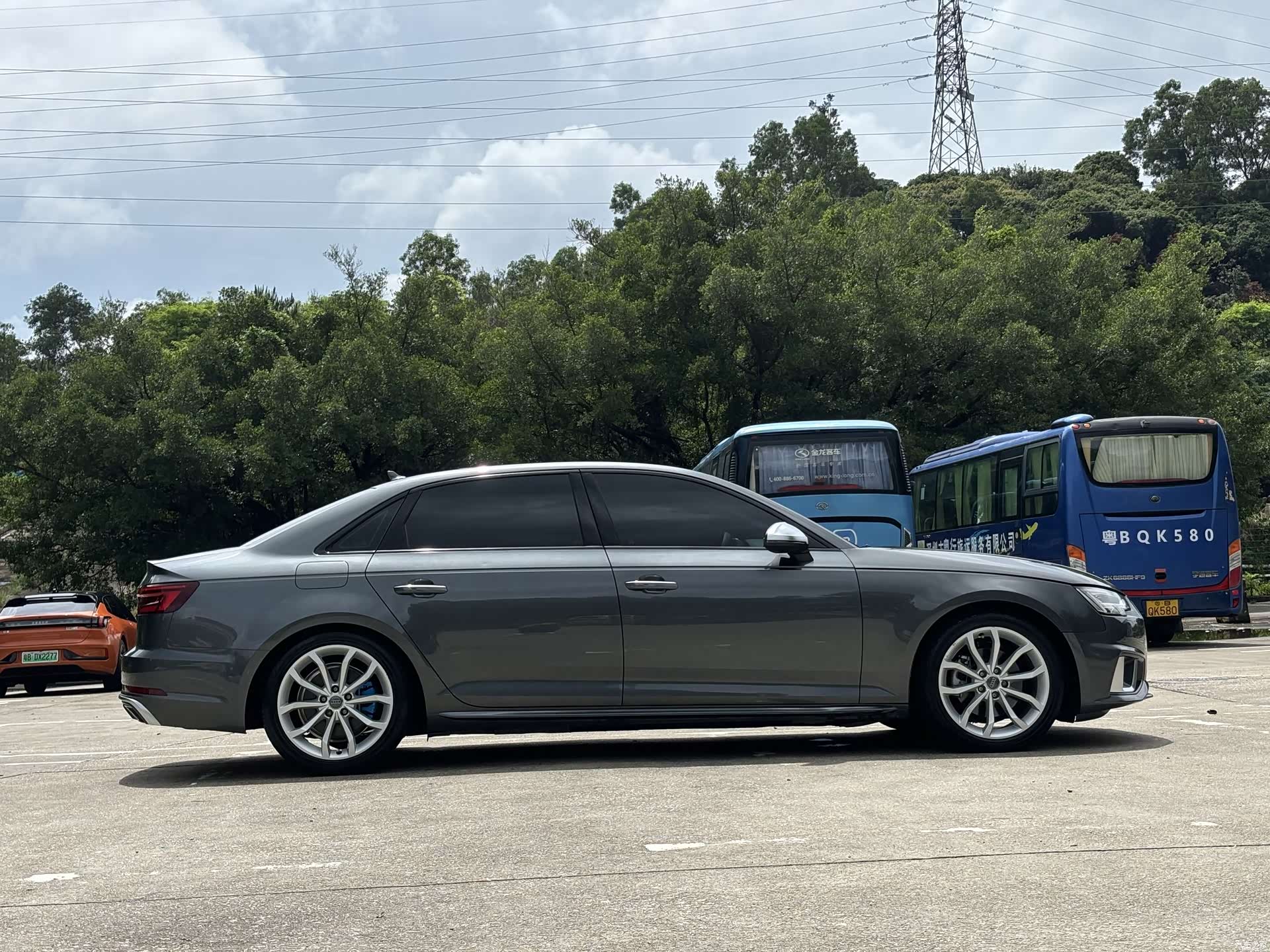 Audi A4L, 2019 14