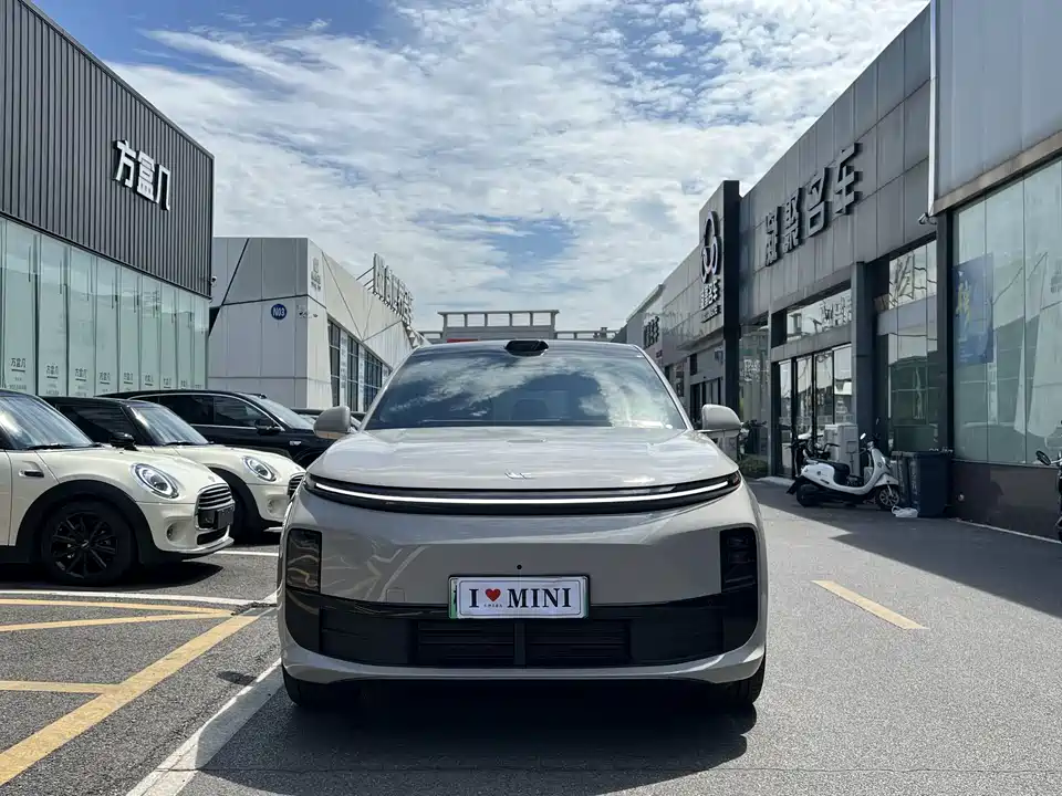 Li Auto Ideal L6