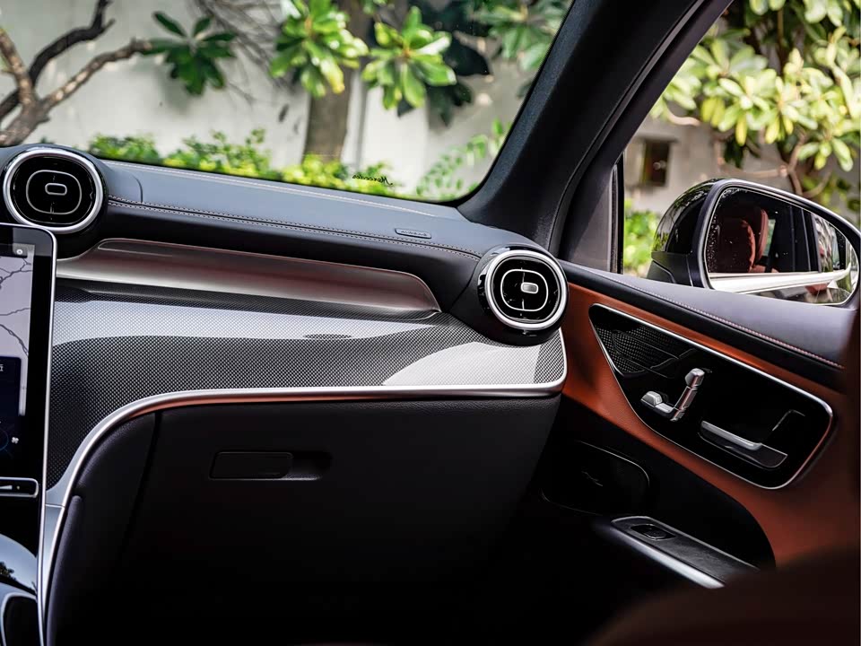 Mercedes-Benz GLC Mercedes-Benz GLC