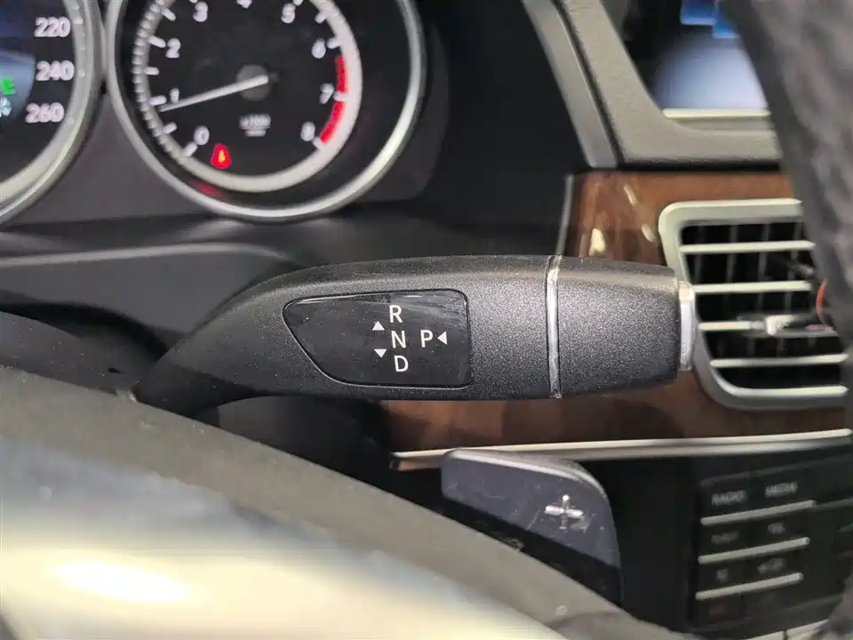 Mercedes-Benz E-class Mercedes-Benz E-class