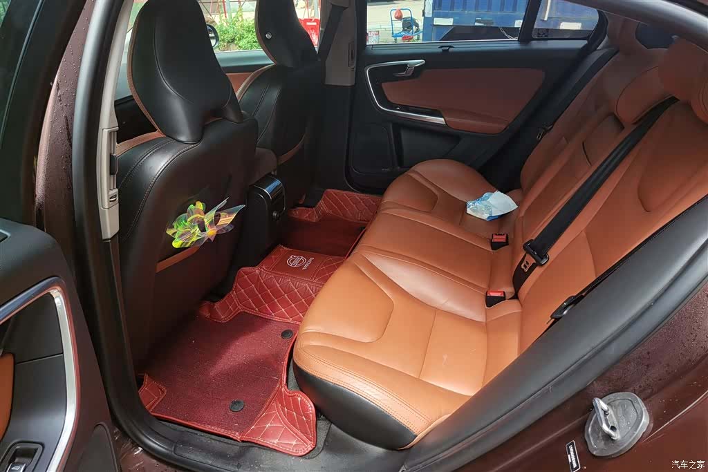 Volvo S60, 2017 11