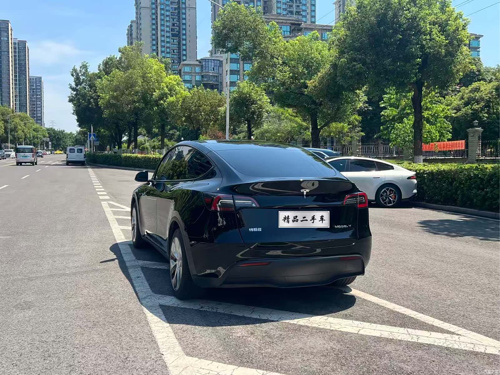 Tesla Model Y, 2023 7