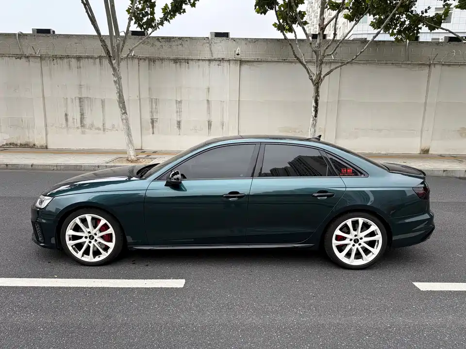 Audi S4