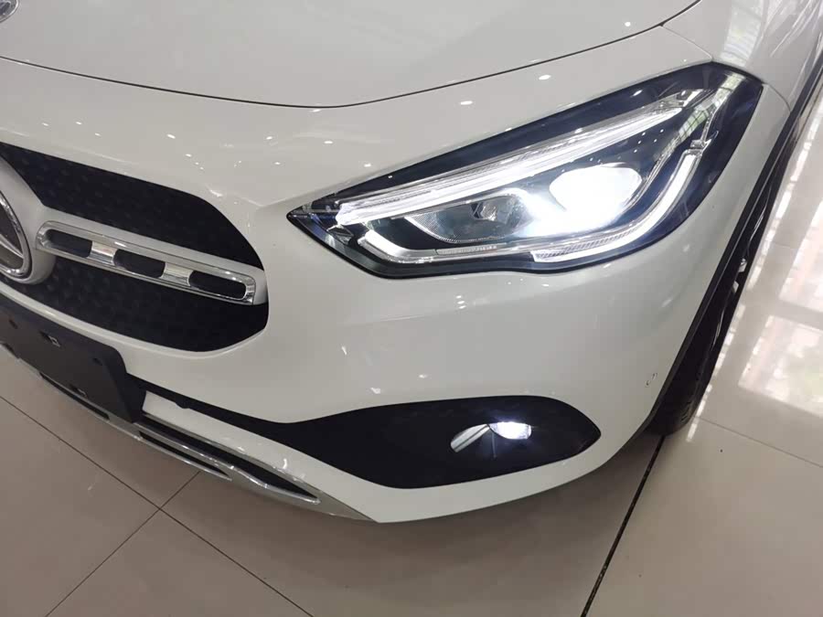 Mercedes-Benz GLA 2023, фото 24