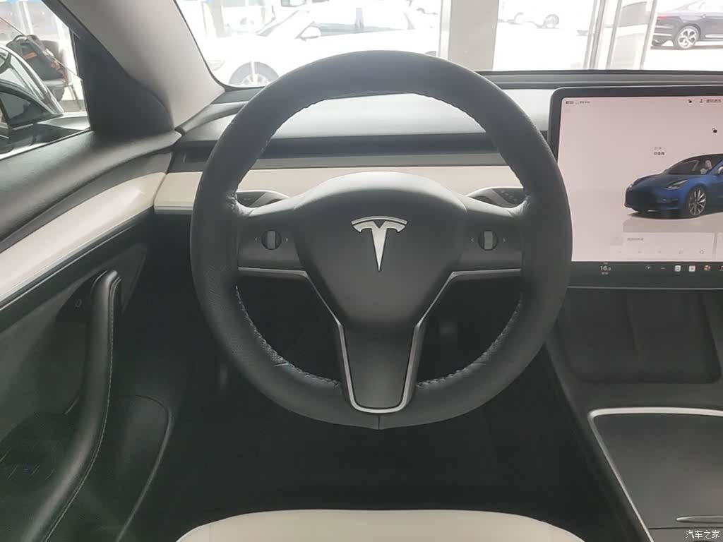 Tesla Model 3, 2022 7