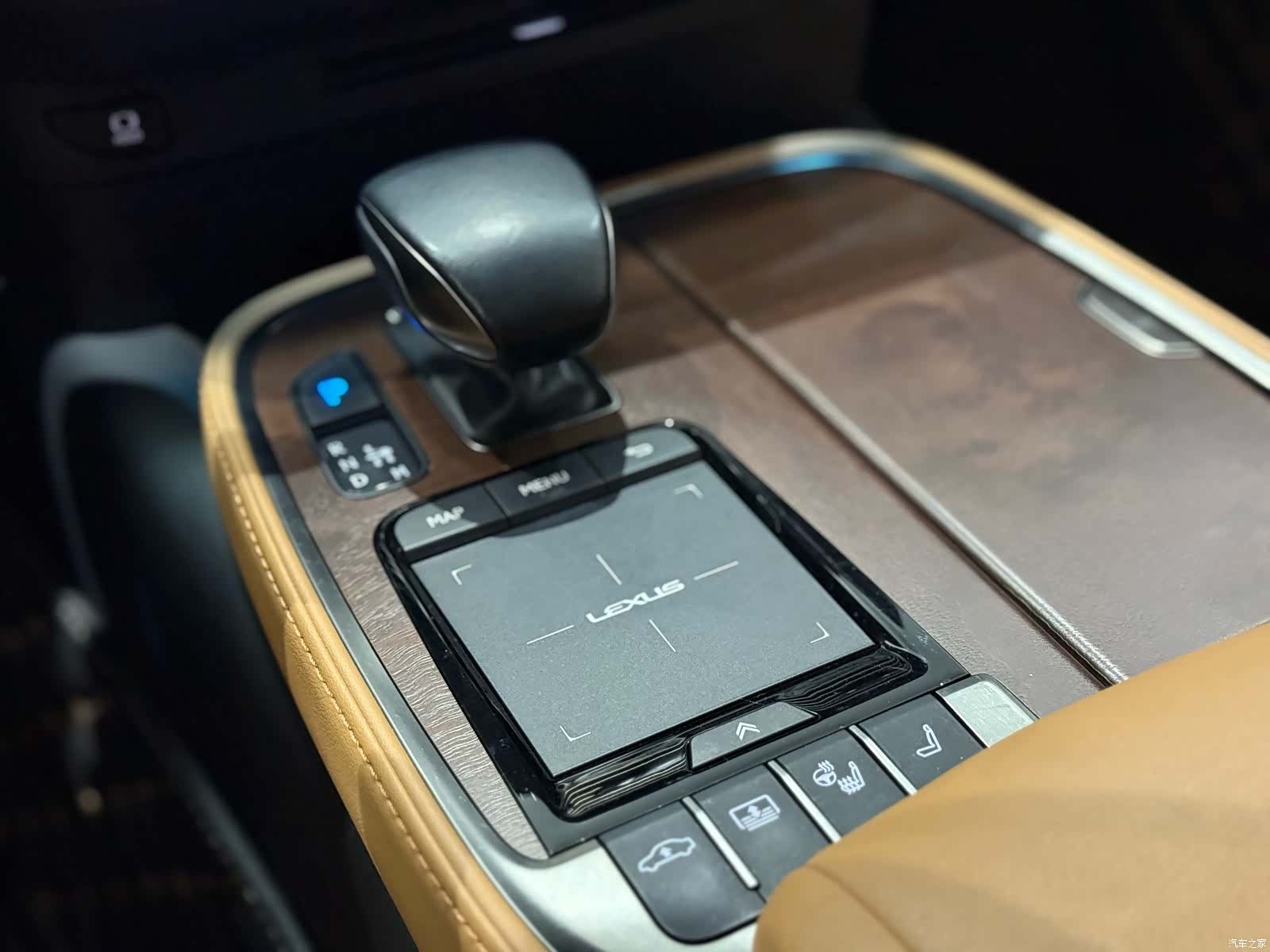 Lexus LS, 2022 12