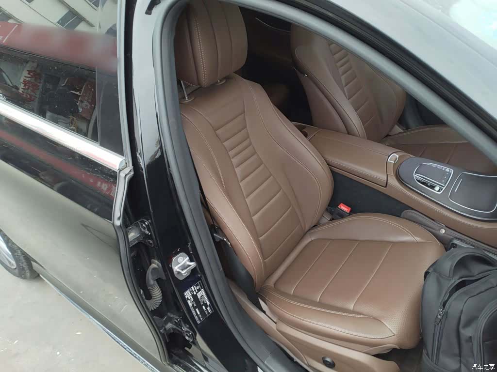 Mercedes-Benz E-Class, 2020 4