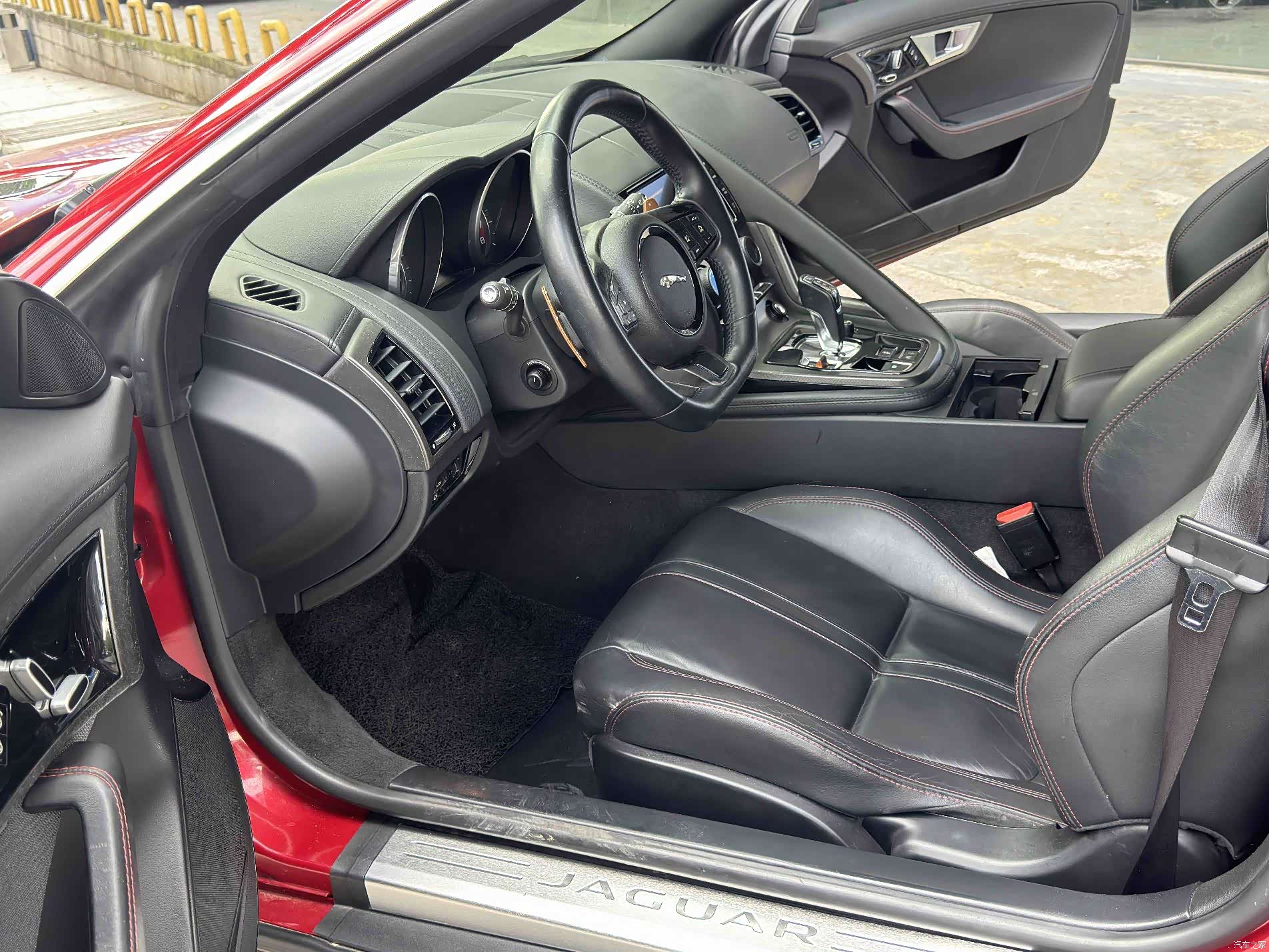 Jaguar F-TYPE, 2015 7