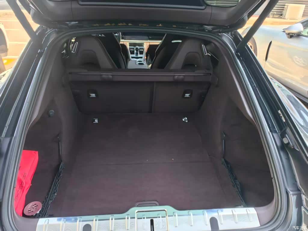 Porsche Panamera, 2018 10