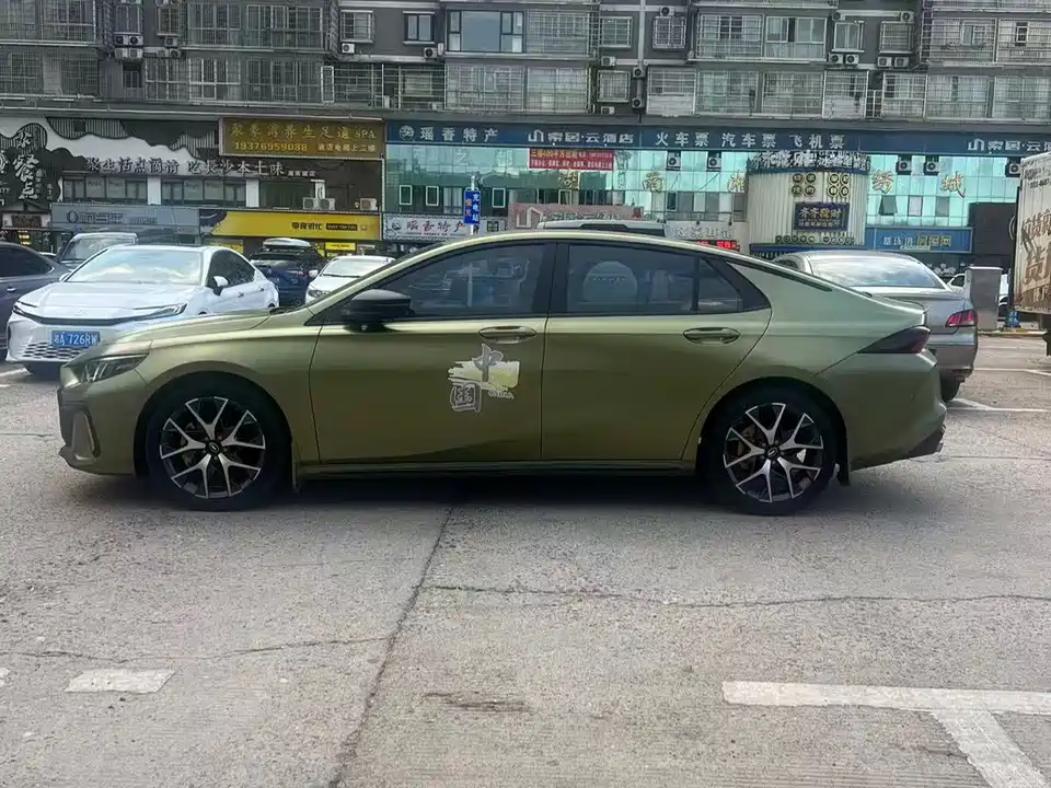 Trumpchi Shadow Leopard