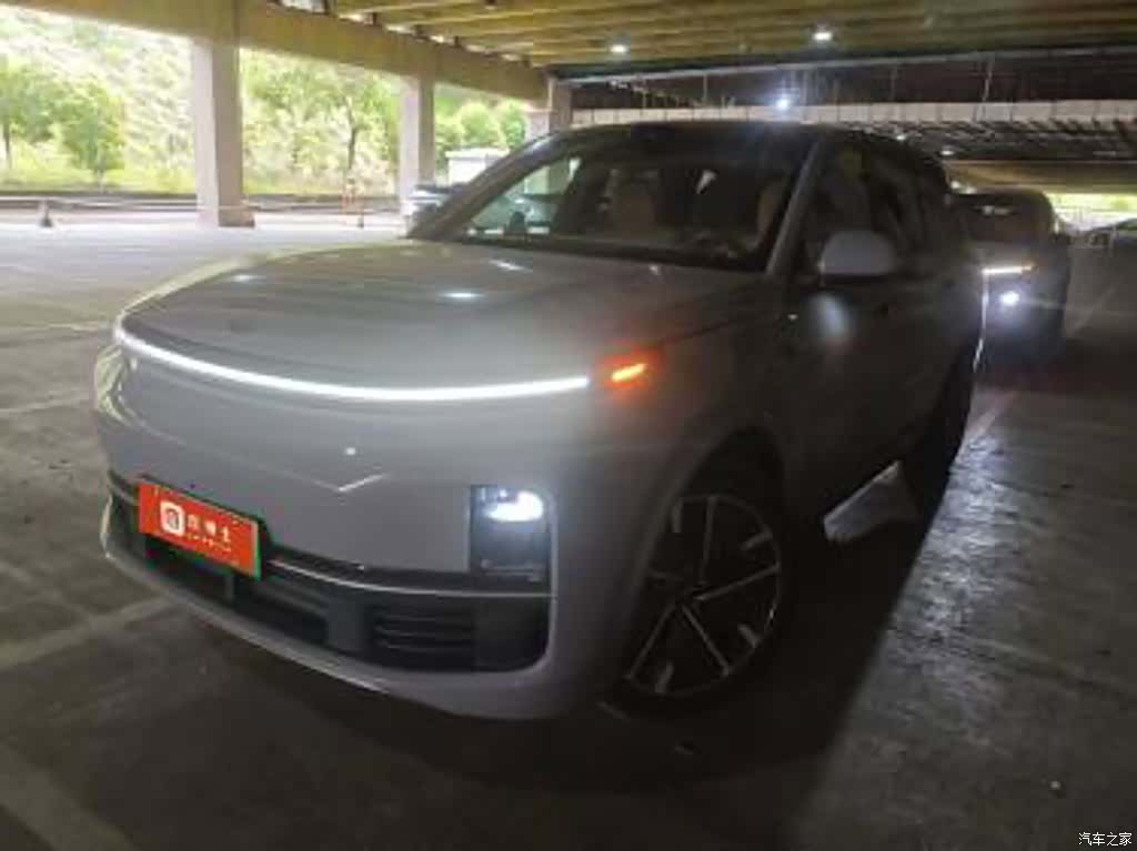 Li Auto L9, 2025 1