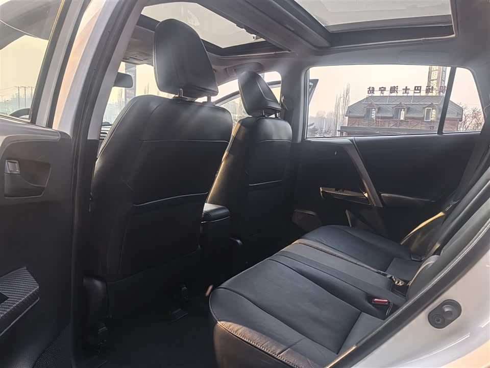 Toyota RAV4 Rongfang