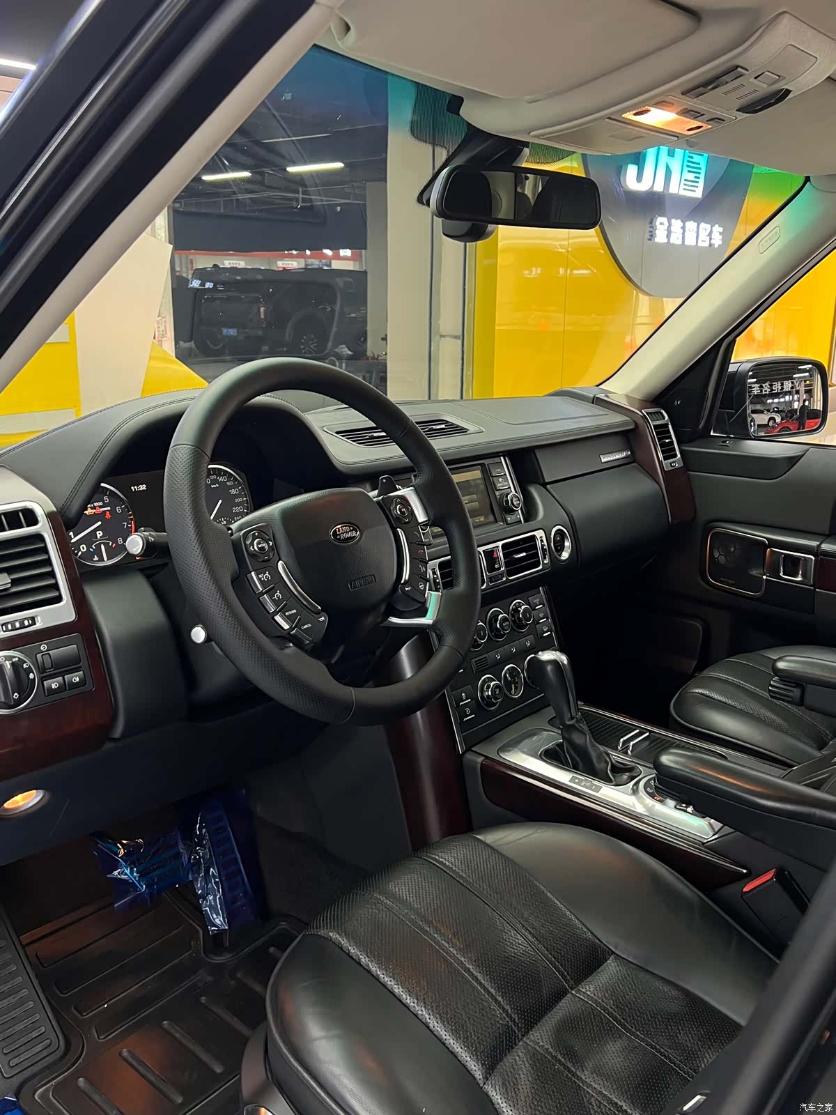 Land Rover Range Rover, 2011 7
