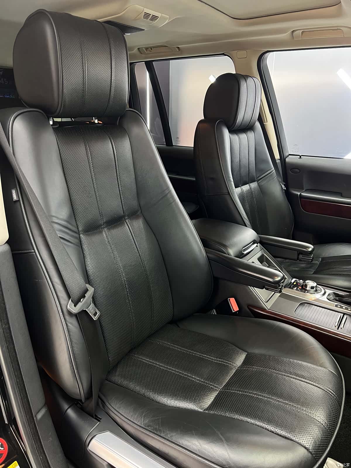 Land Rover Range Rover, 2011 24