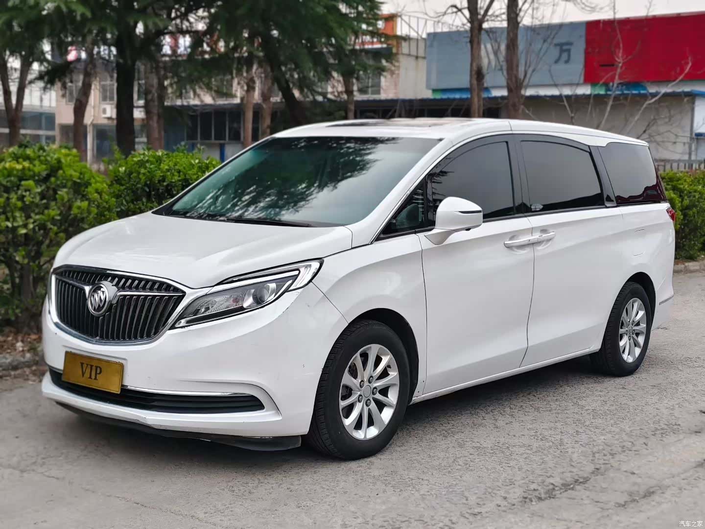 Buick GL8, 2019 1