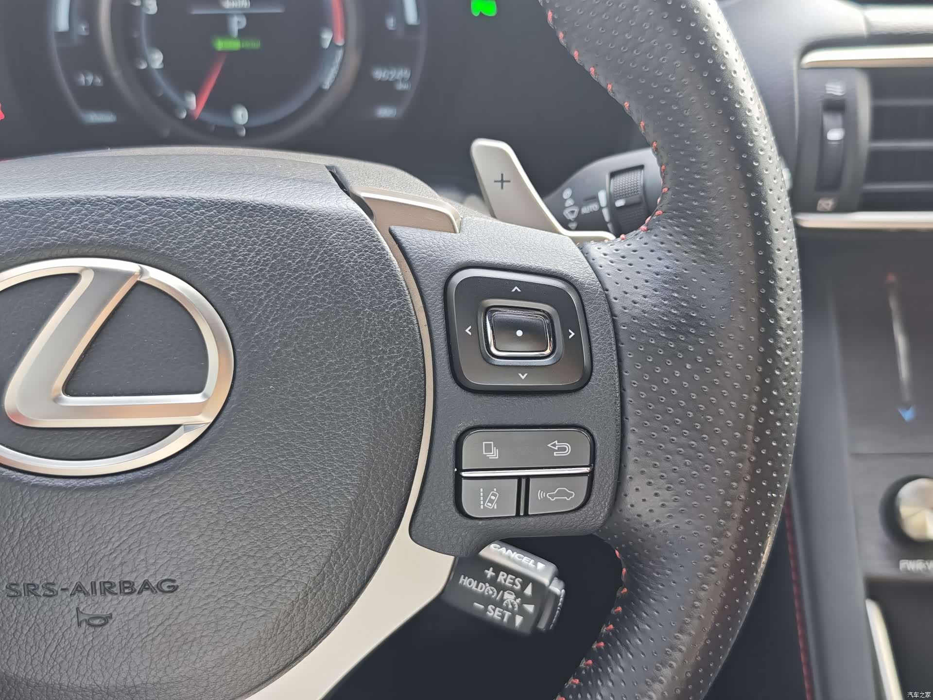 Lexus IS, 2019 23