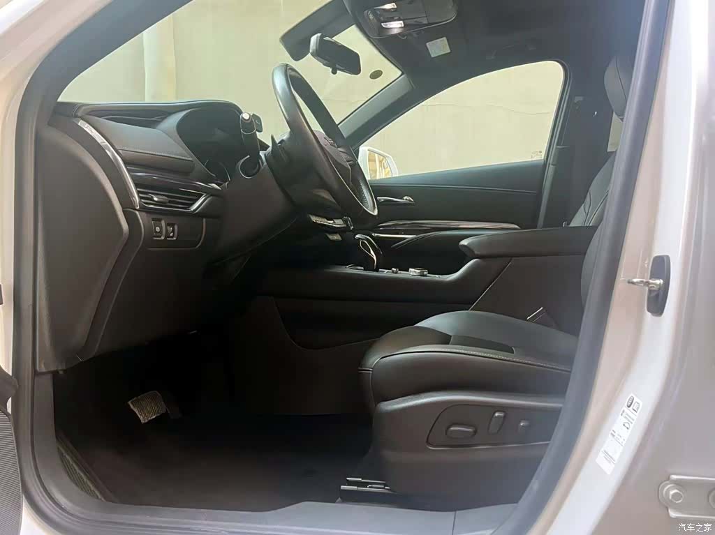 Cadillac XT4, 2019 9