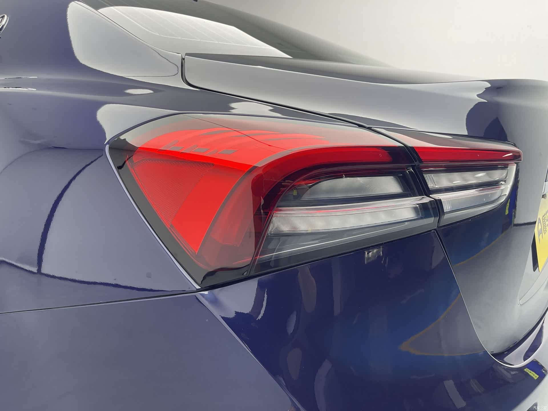 Maserati Ghibli, 2021 7