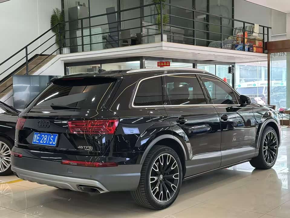 Audi Q7 Audi Q7