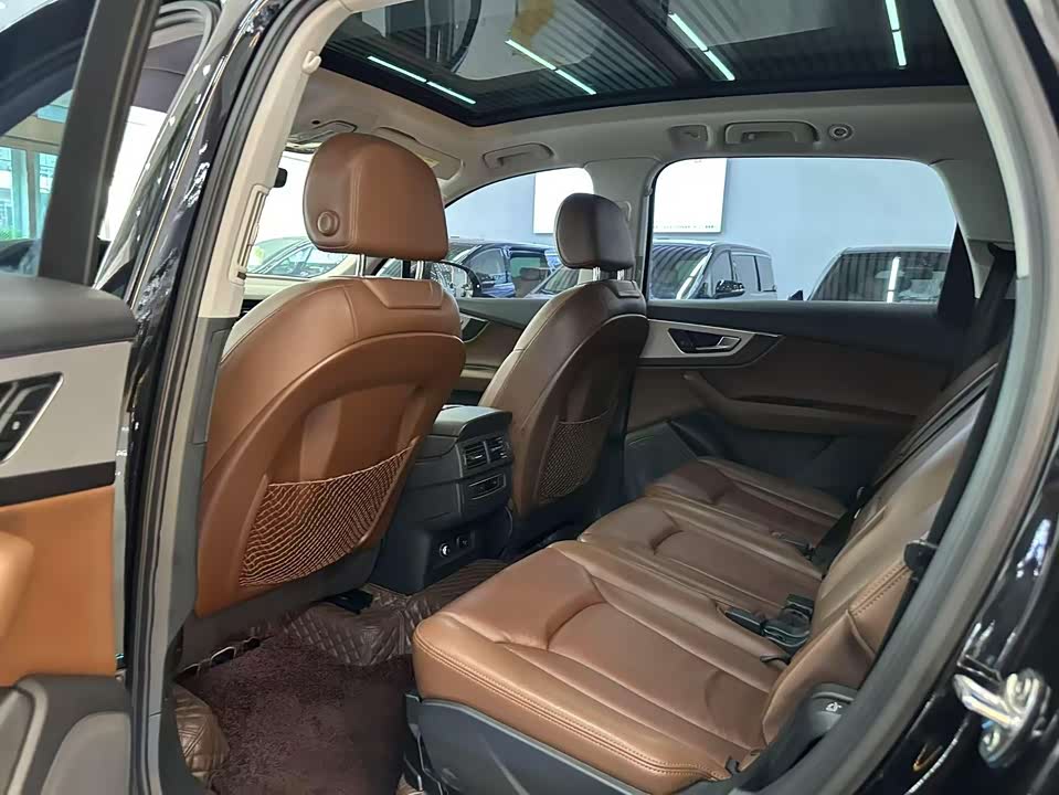 Audi Q7 Audi Q7