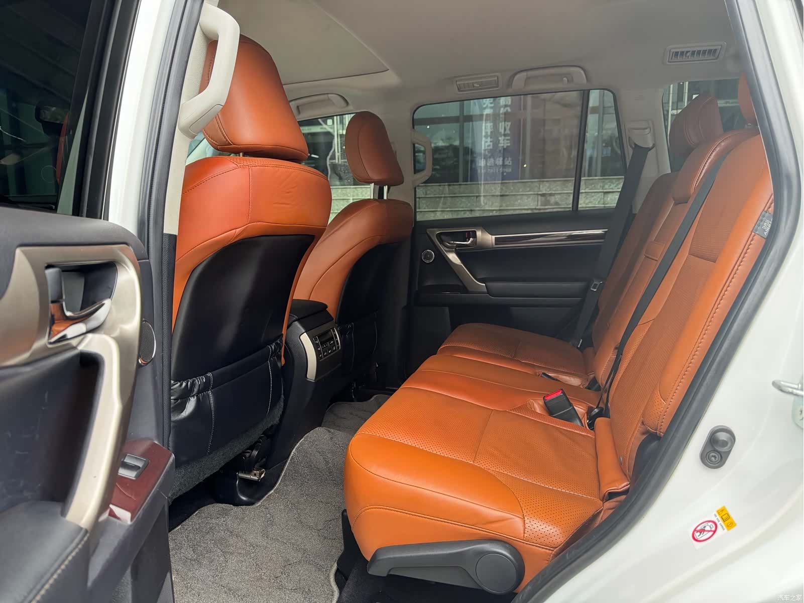 Lexus GX, 2014 9