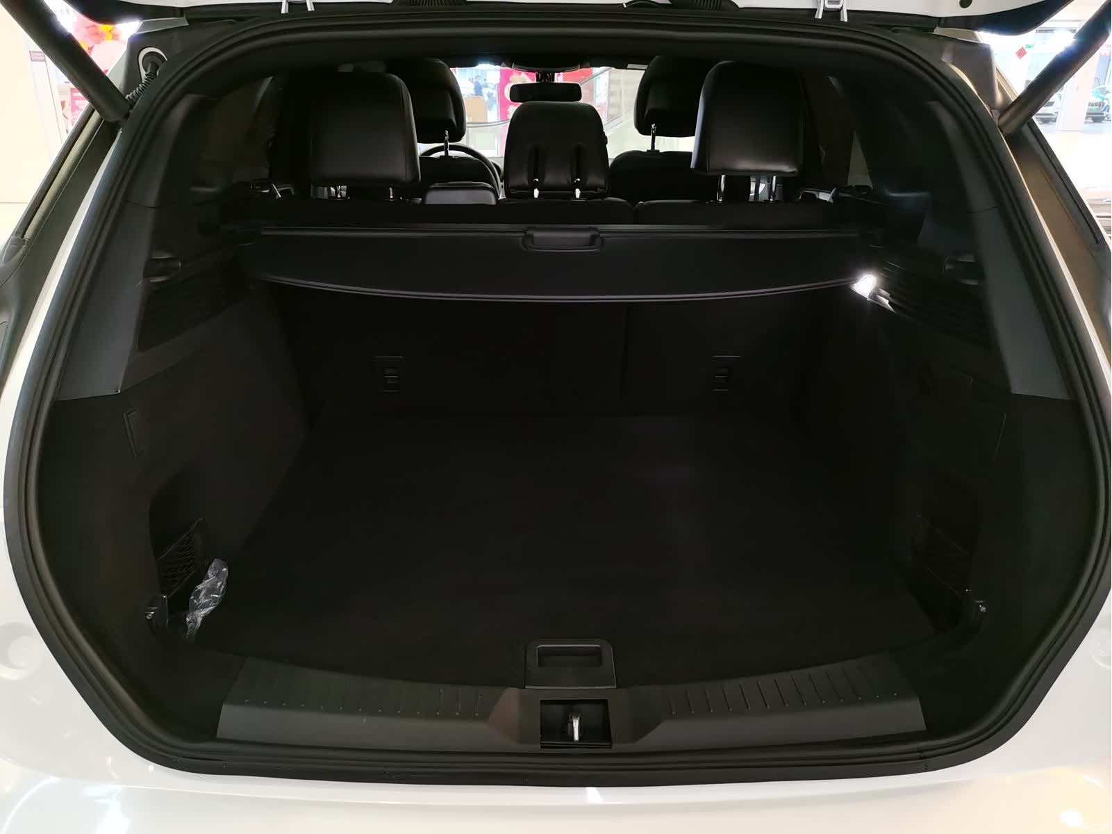 Lincoln MKC, 2019 12