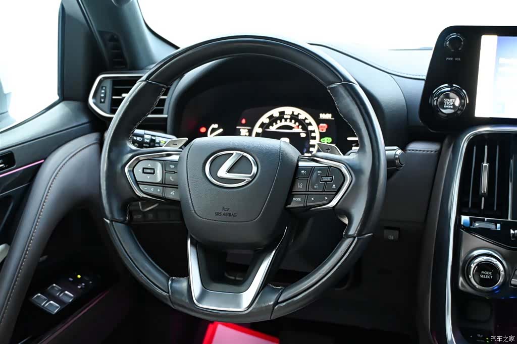Lexus LX, 2024 16