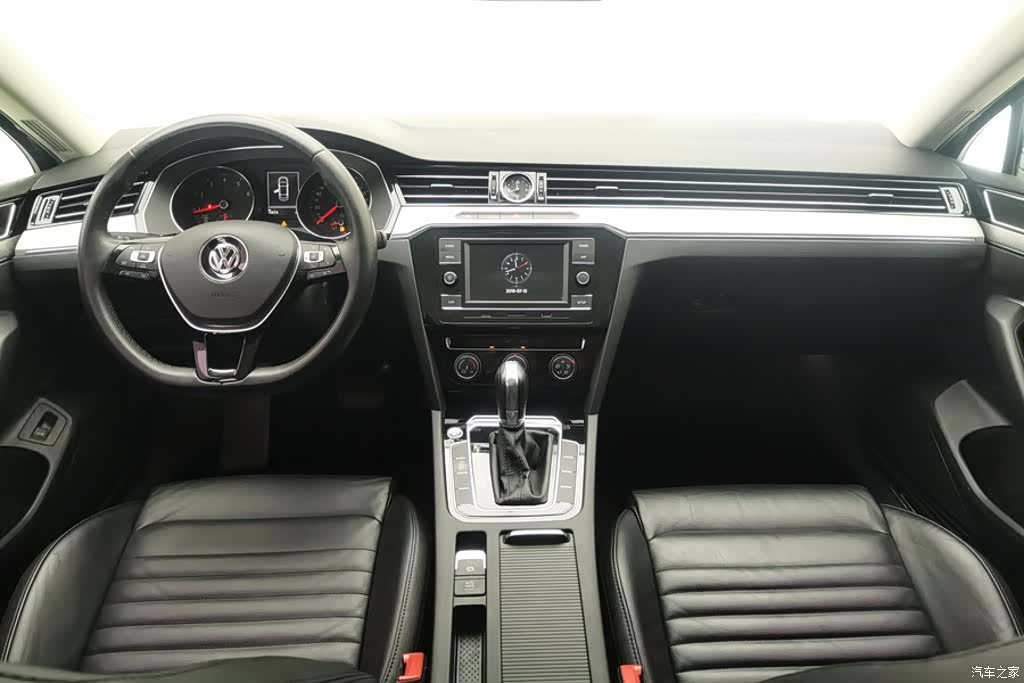 Volkswagen Magotan, 2018 12